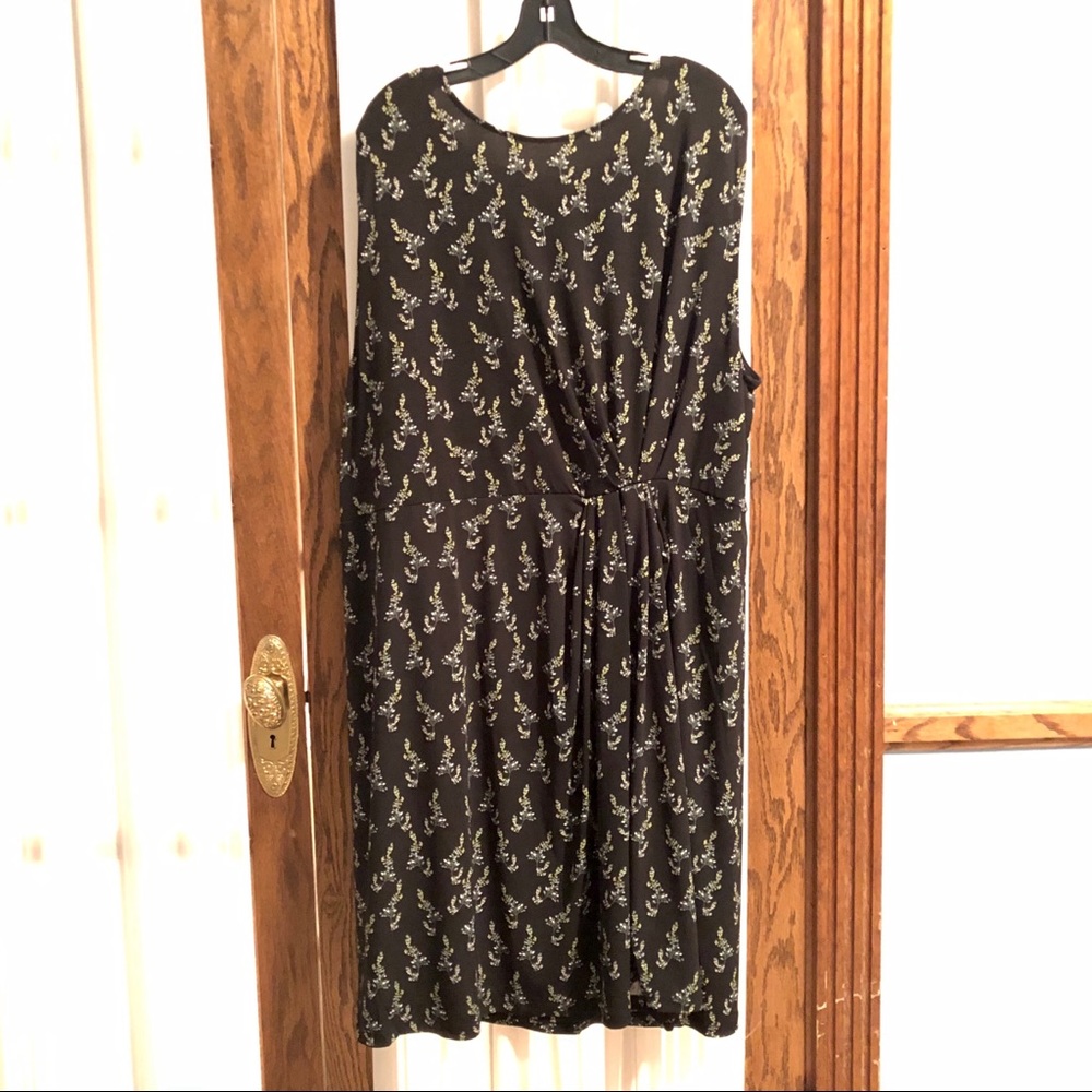 LOFT Black Floral Print Sleeveless Dress
